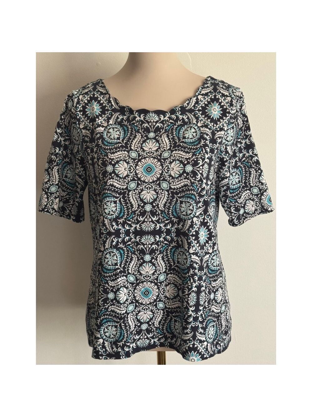Women's TALBOTS Navy & White Floral Short Sleeve Tee M